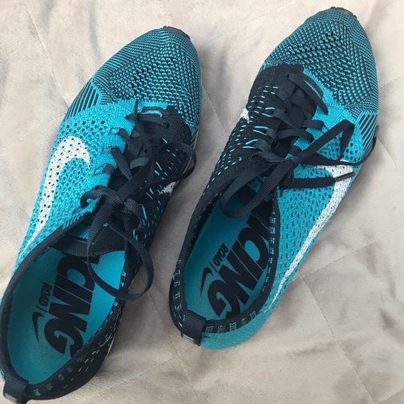 Nike Flyknit Racers - Picture 8 of 10